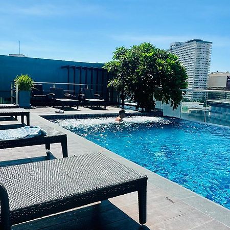 The Base Inn Pattaya Εξωτερικό φωτογραφία
