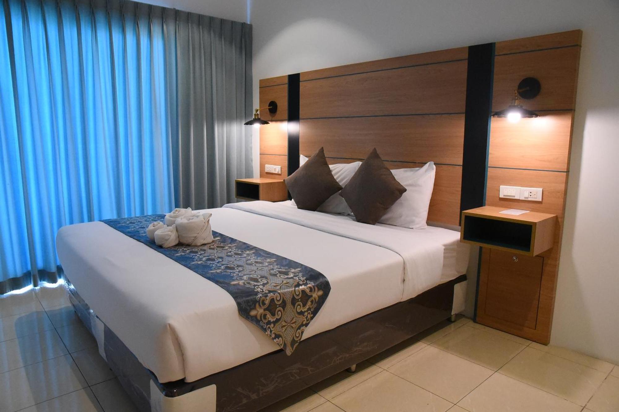 The Base Inn Pattaya Εξωτερικό φωτογραφία