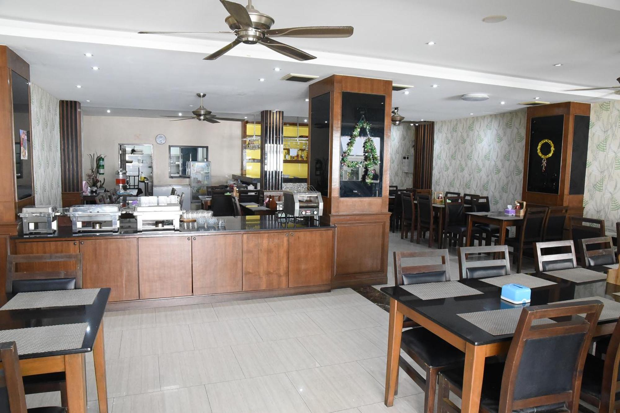 The Base Inn Pattaya Εξωτερικό φωτογραφία