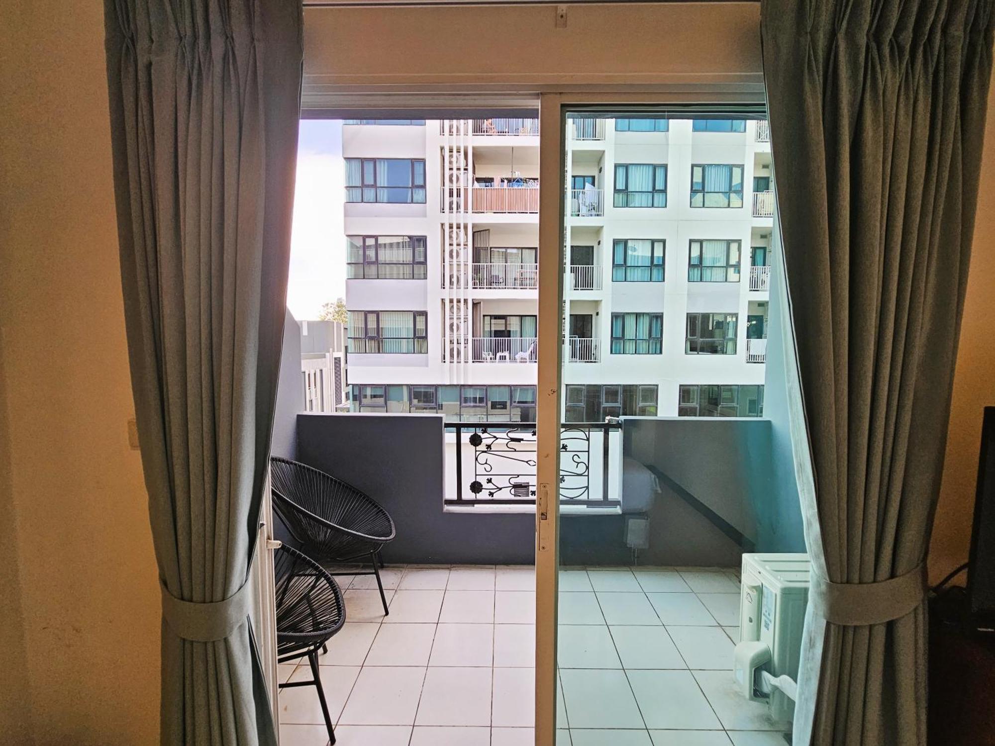The Base Inn Pattaya Εξωτερικό φωτογραφία